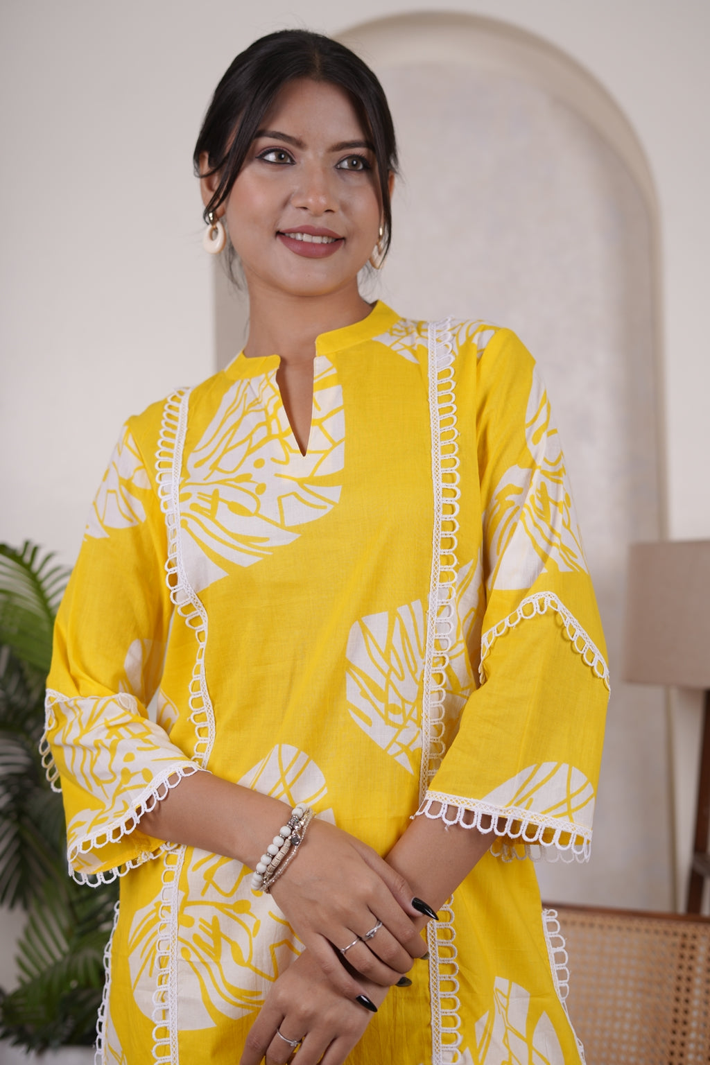 yellow Cord- set