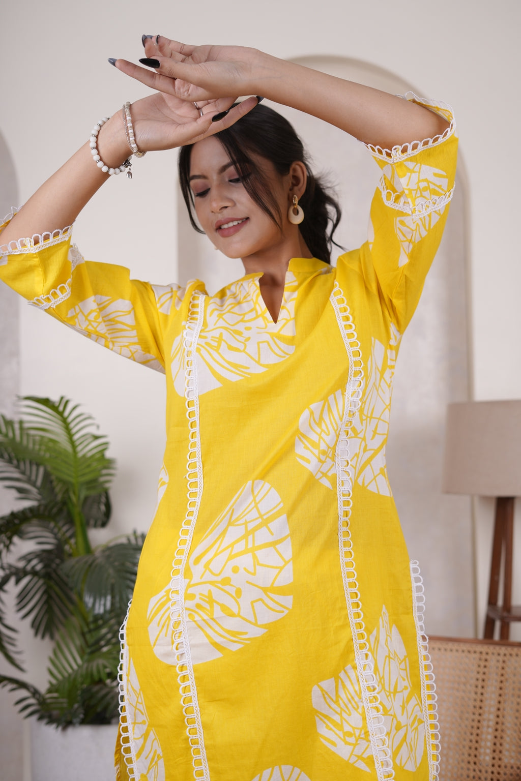 yellow Cord- set