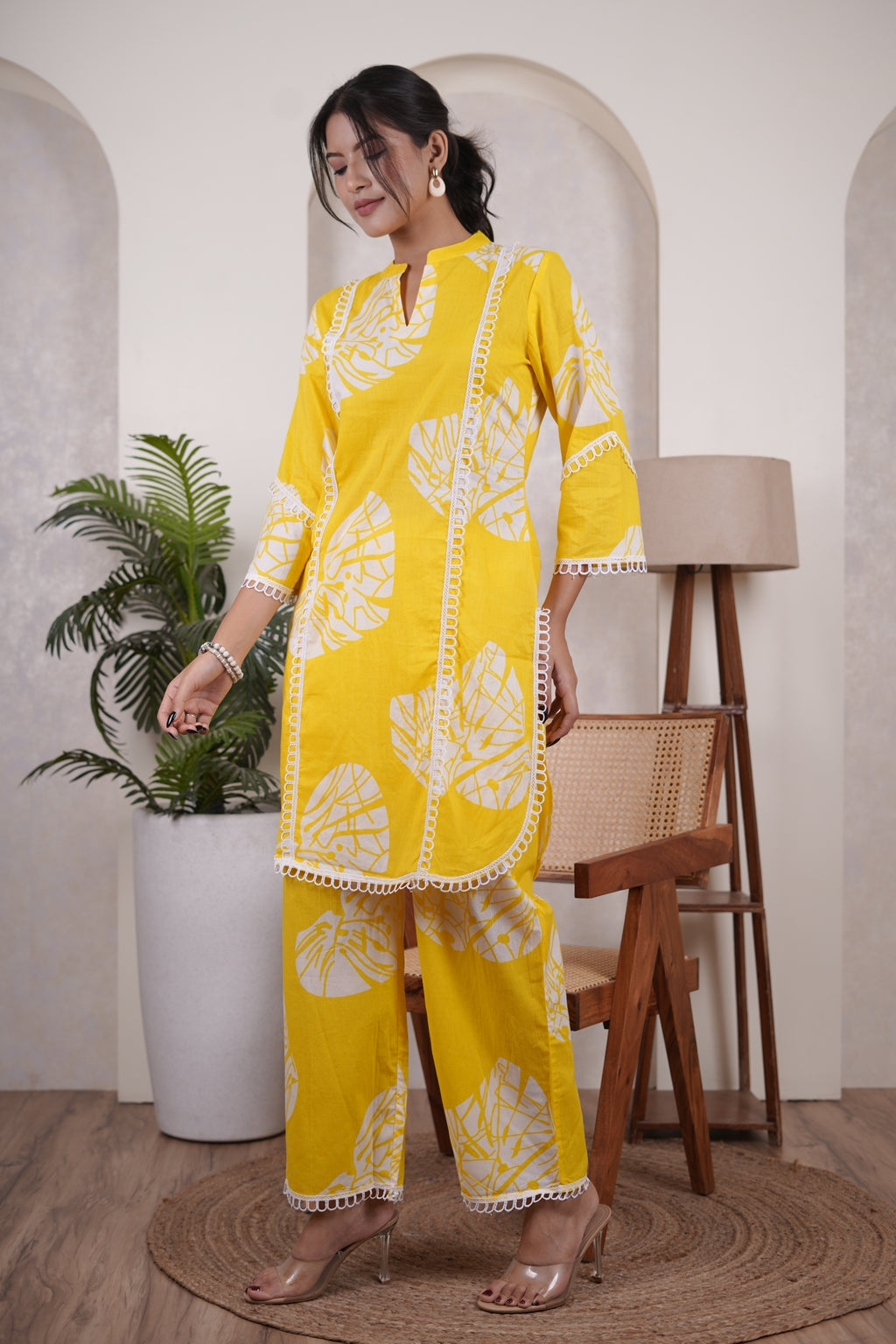 yellow Cord- set